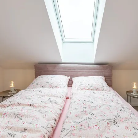 Buchenheinrich Gretes Dackstuuv Garding